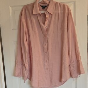 Simply Vera Vera Wang Blush Pink Button Down Shirt Medium
